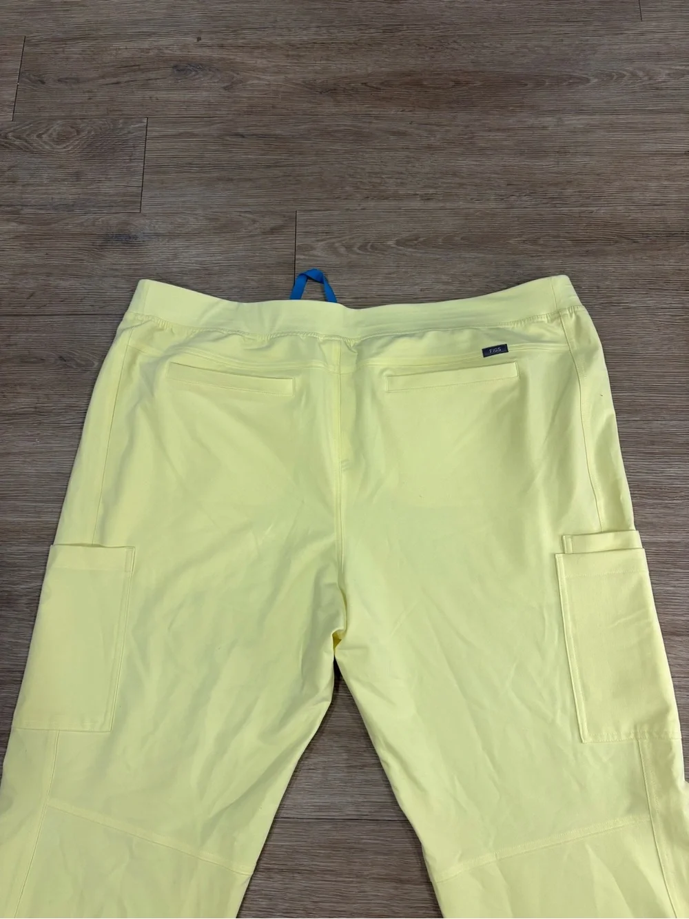 NWT FIGS Cairo Straight Leg Cargo Scrub Pants Yellow Size 4XLT